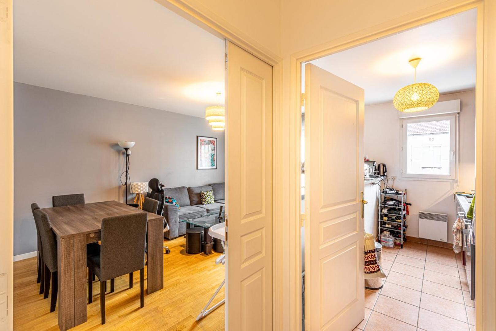 Guestready - Red Letters In Montrouge Apartment Luaran gambar