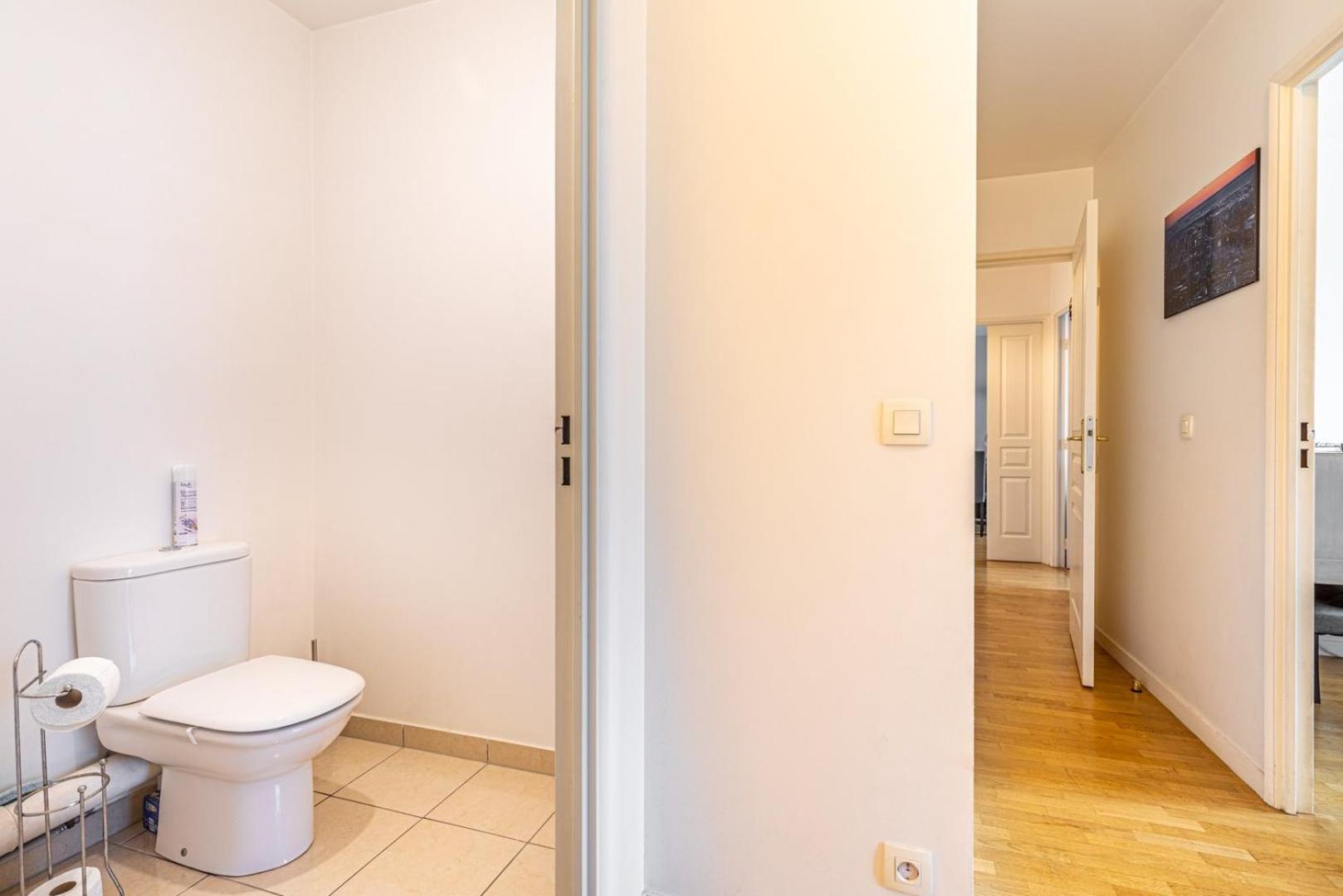 Guestready - Red Letters In Montrouge Apartment Luaran gambar