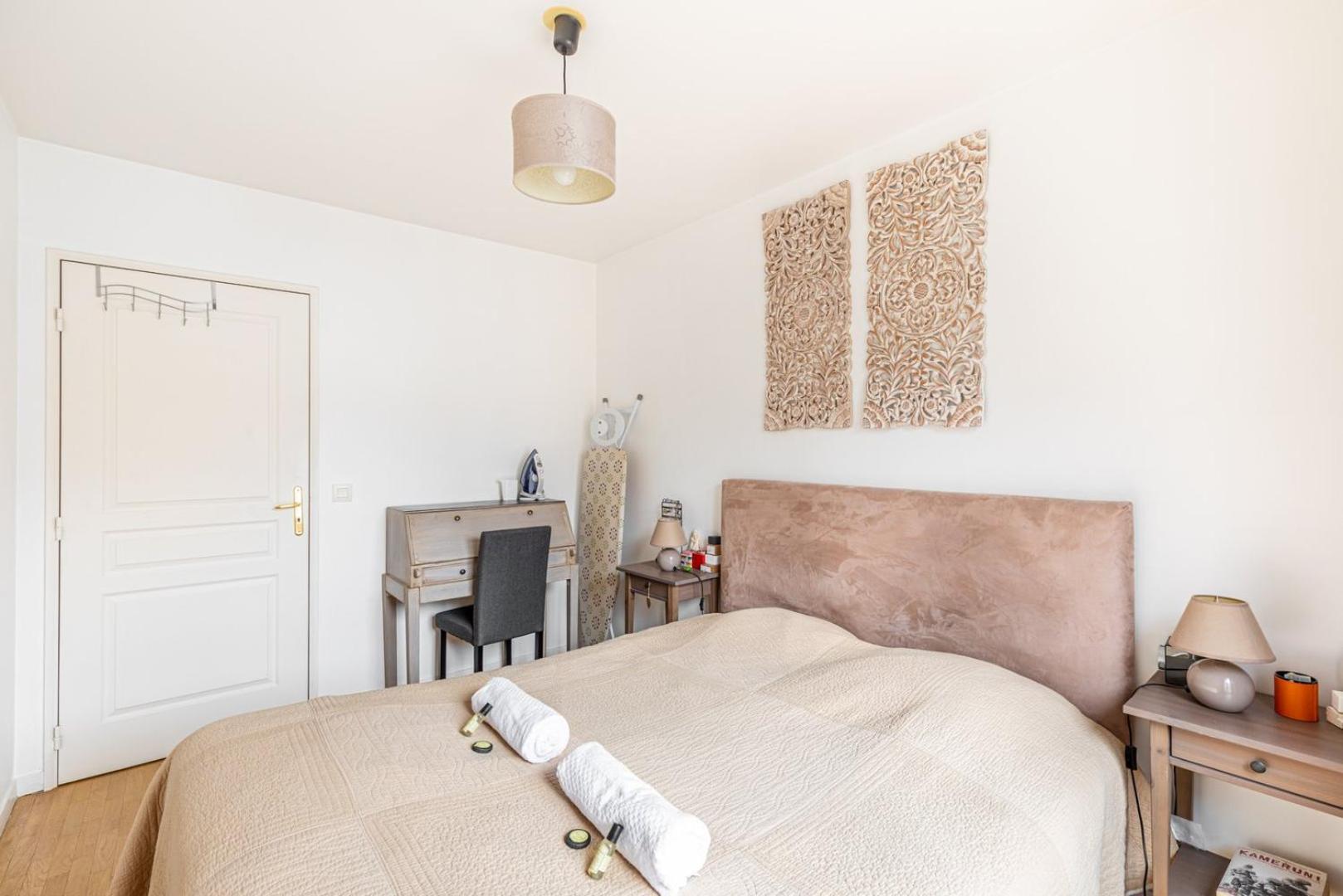 Guestready - Red Letters In Montrouge Apartment Luaran gambar
