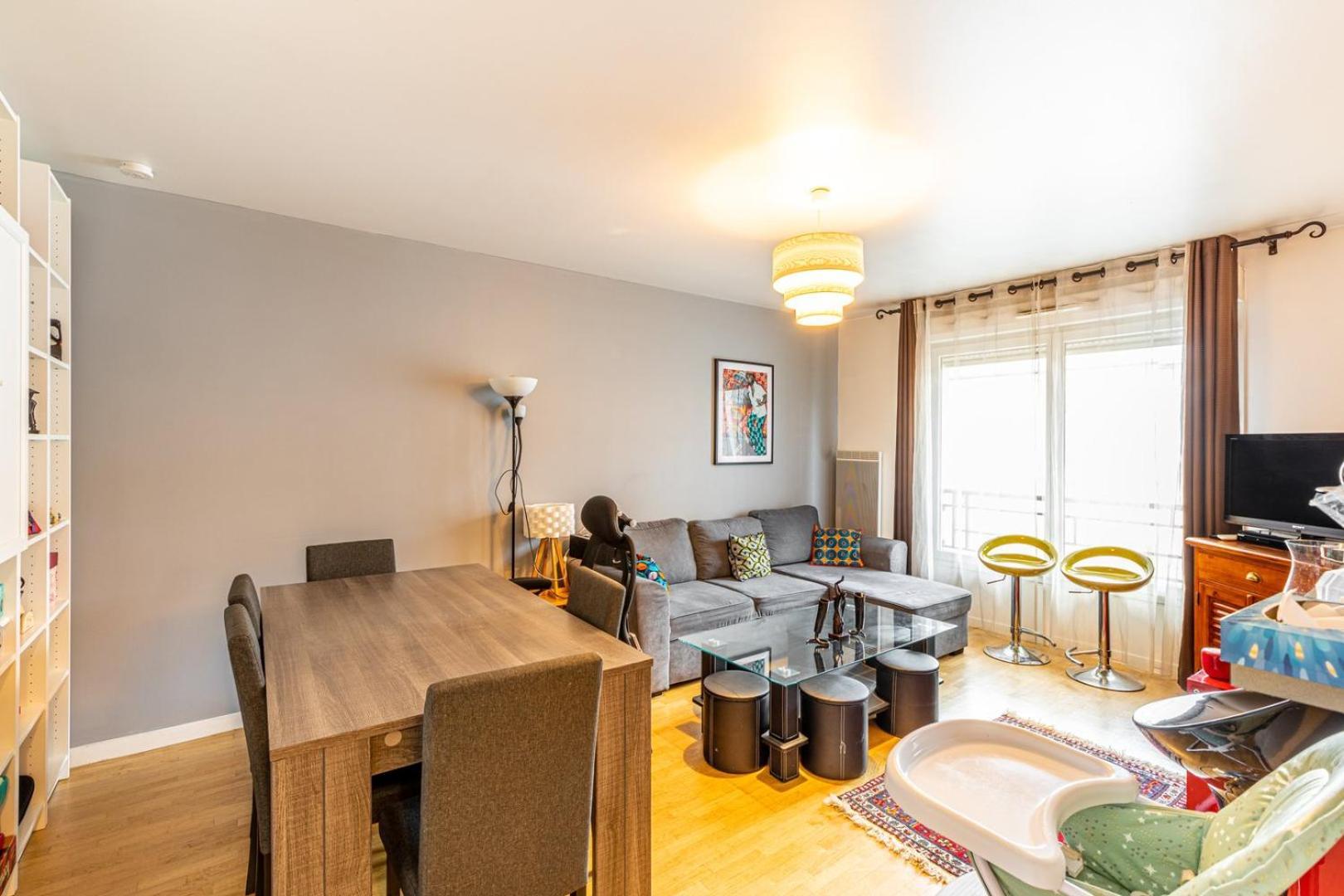 Guestready - Red Letters In Montrouge Apartment Luaran gambar